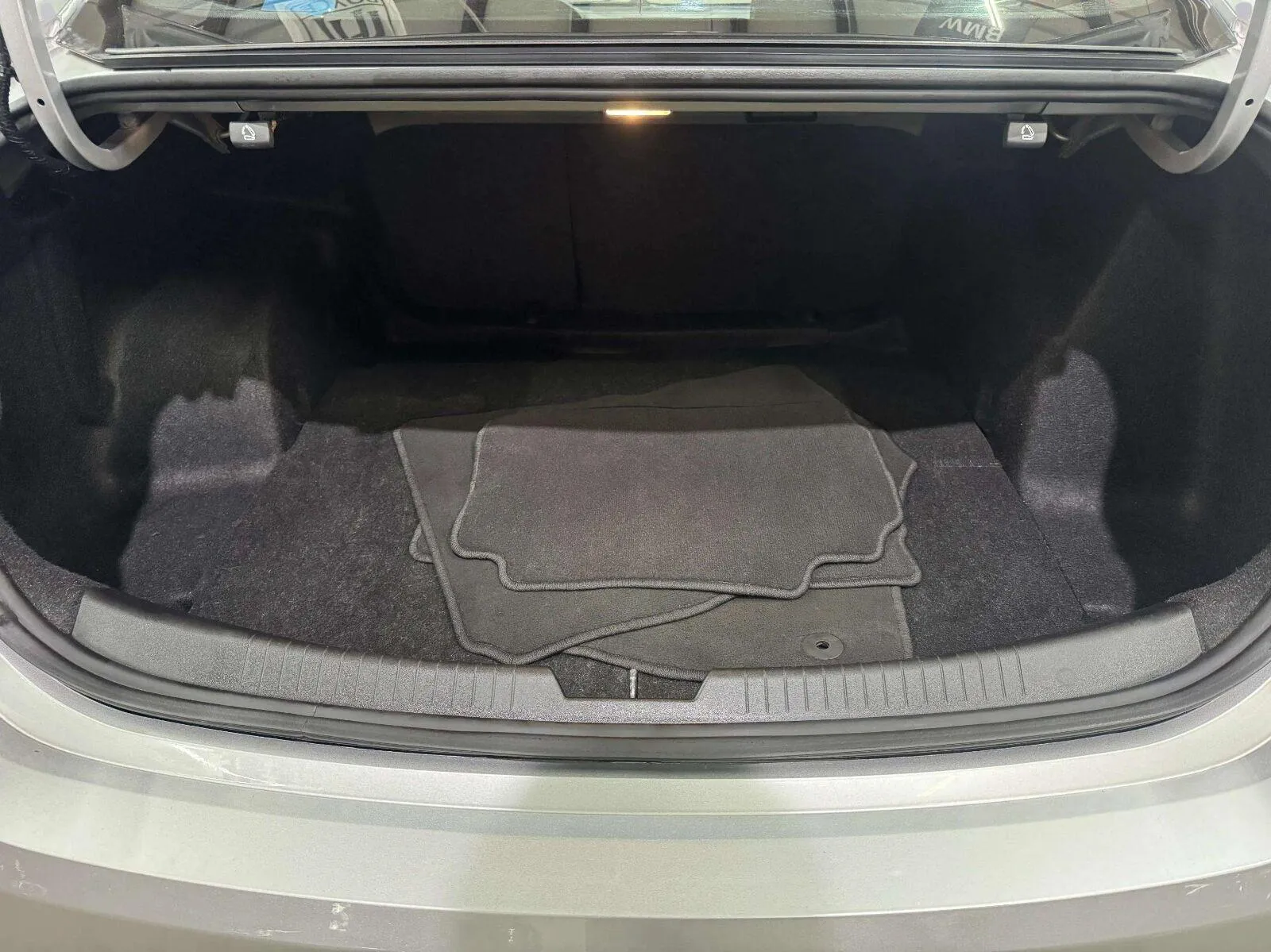 Chevrolet Malibu photo 21