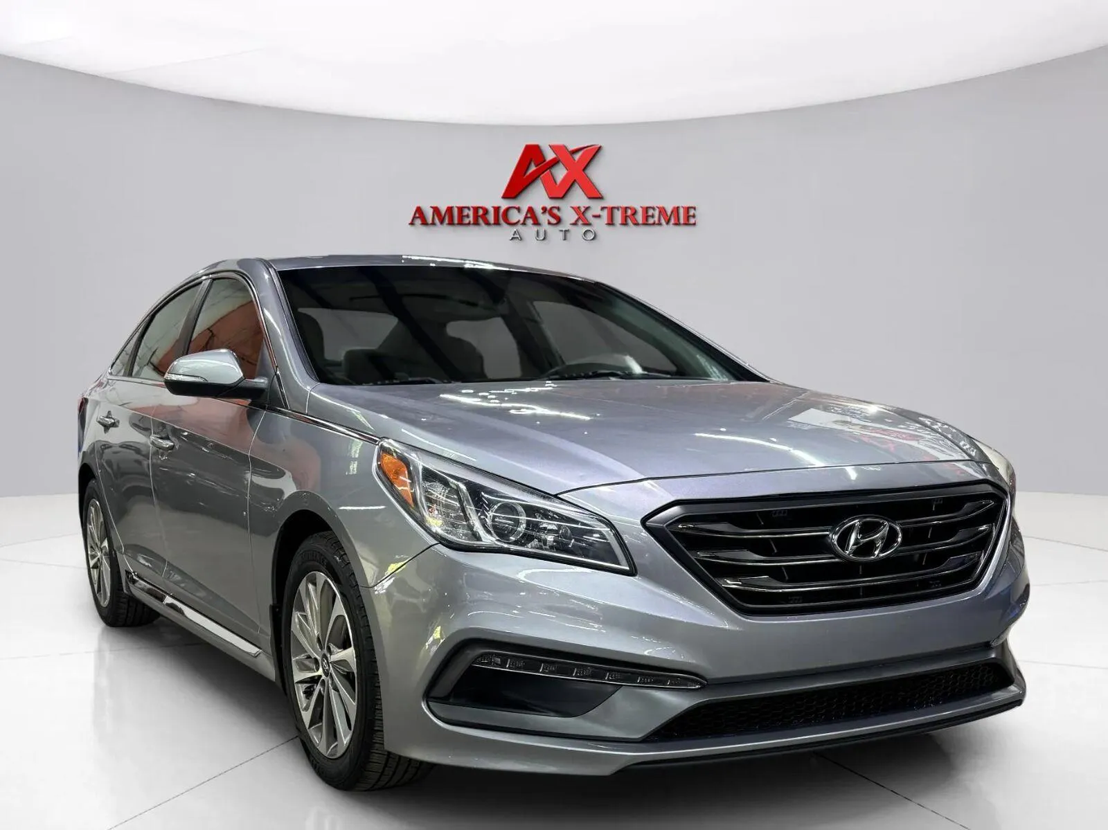 Hyundai Sonata photo 9
