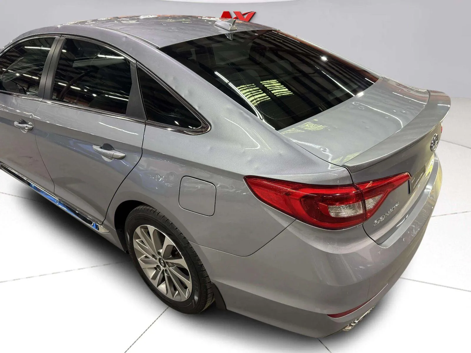 Hyundai Sonata photo 11