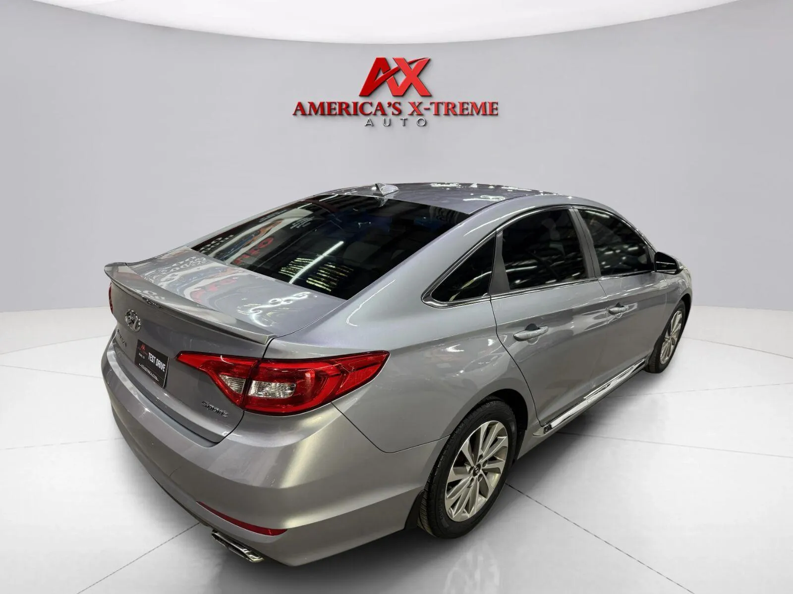 Hyundai Sonata photo 12