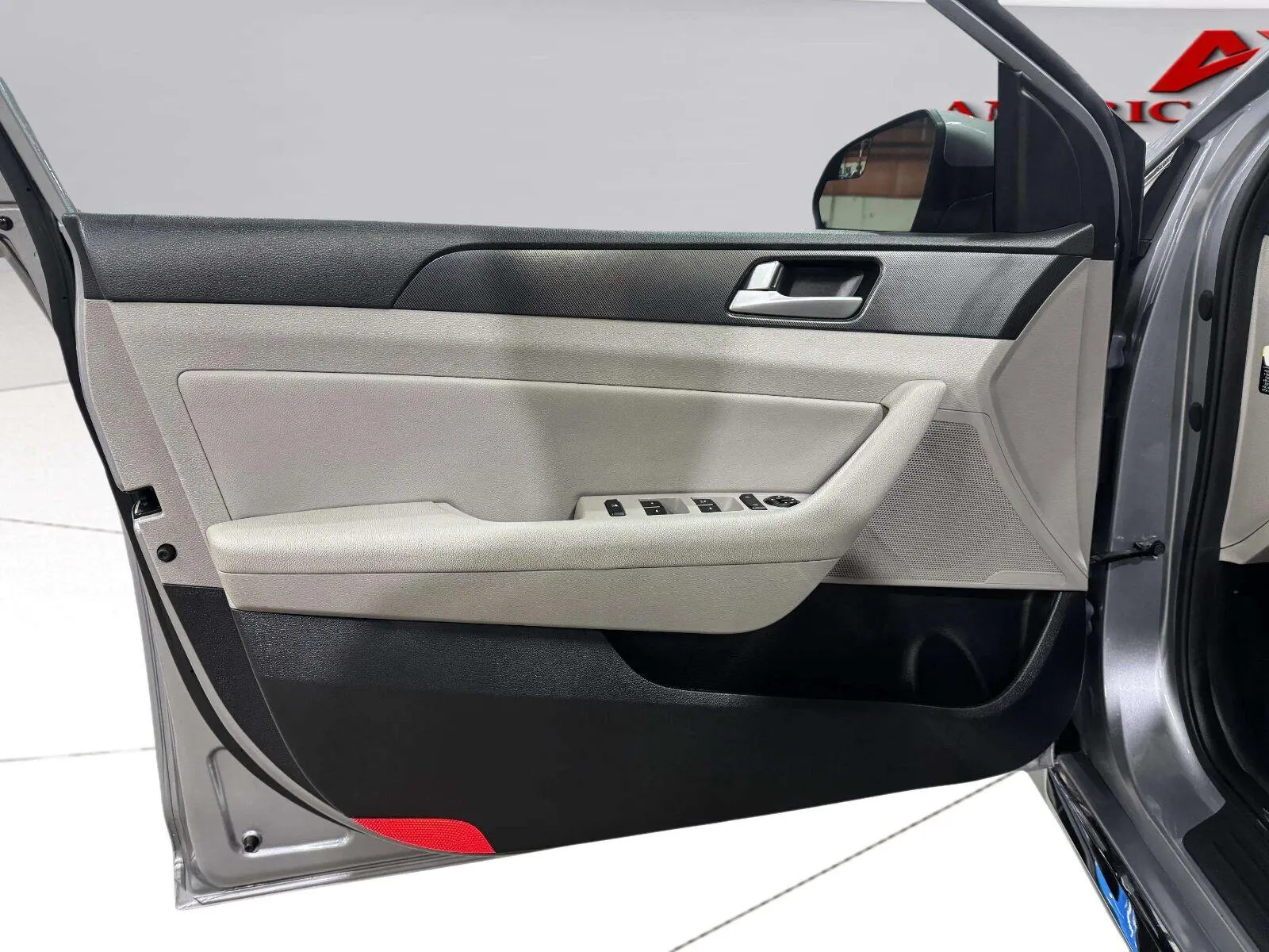 Hyundai Sonata photo 22