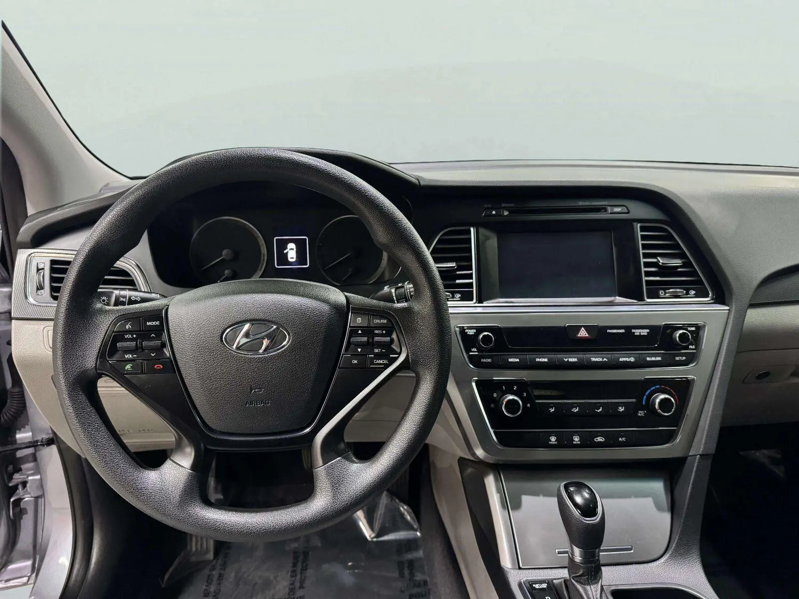 Hyundai Sonata photo 24