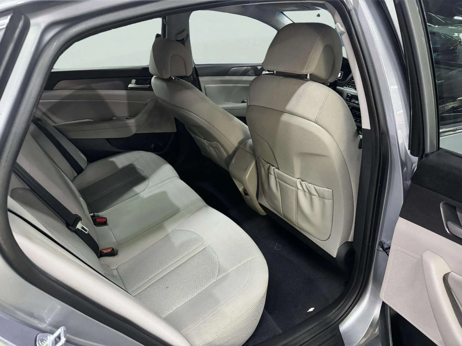 Hyundai Sonata photo 32