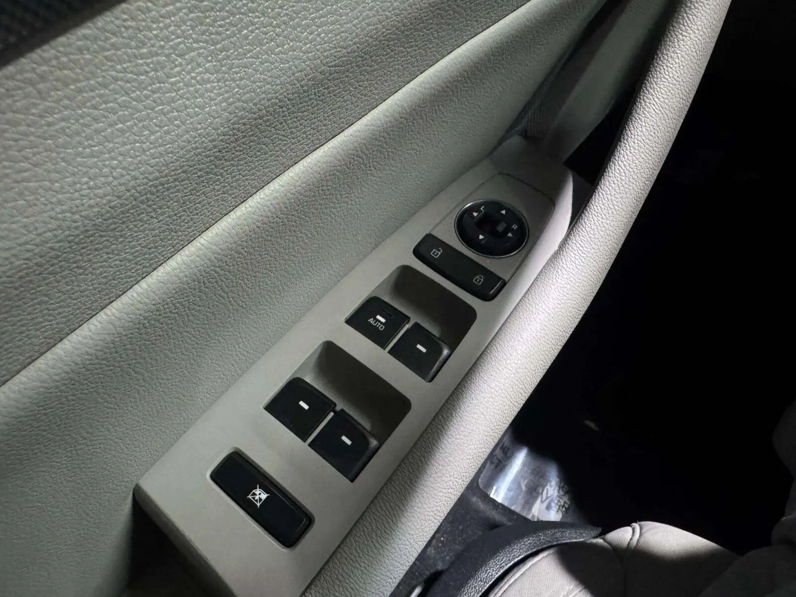Hyundai Sonata photo 35
