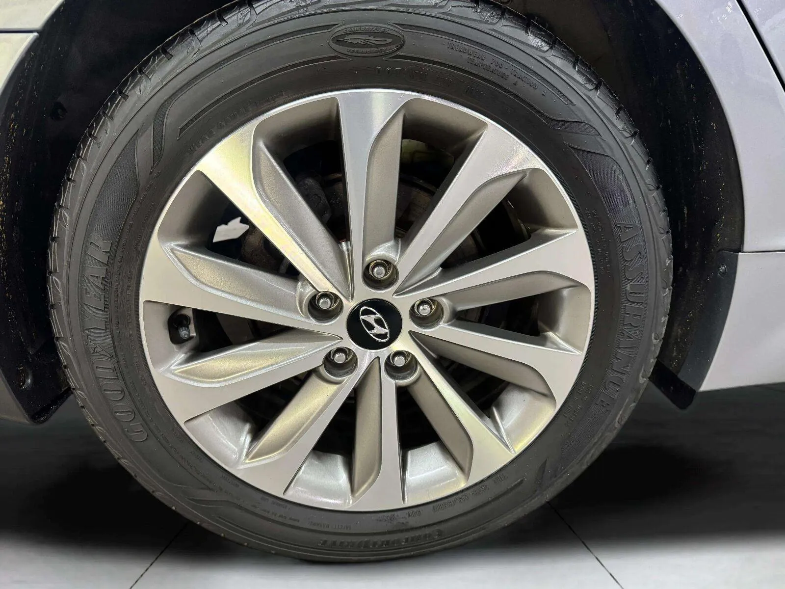 Hyundai Sonata photo 43