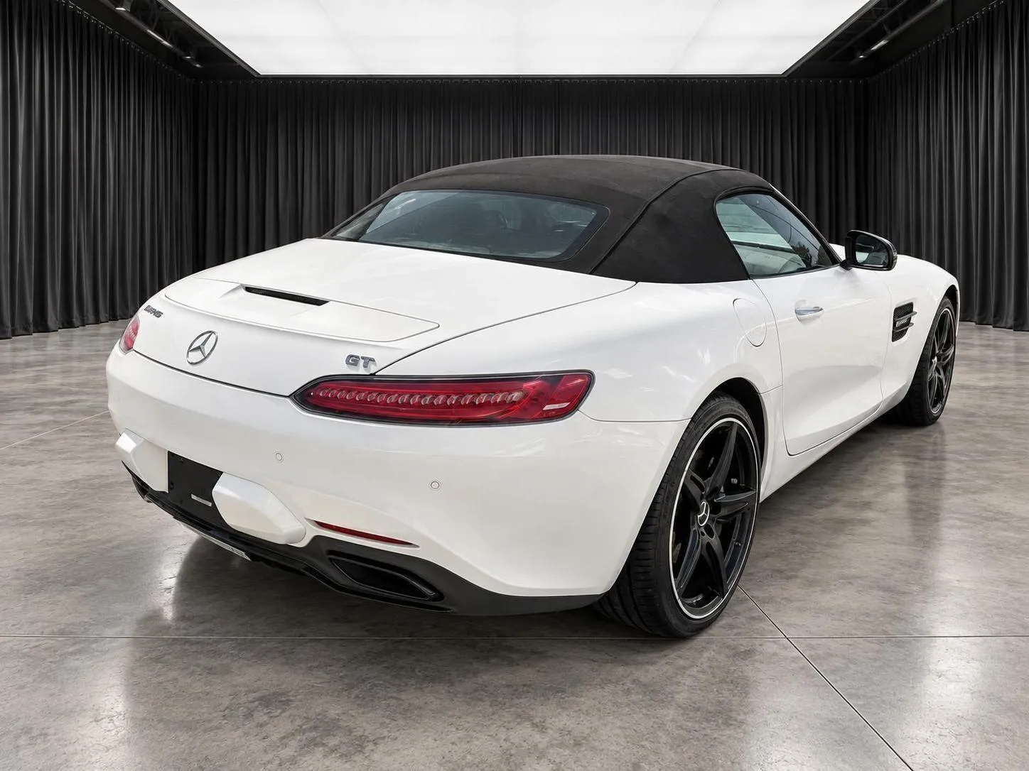 Mercedes-Benz AMG GT photo 6