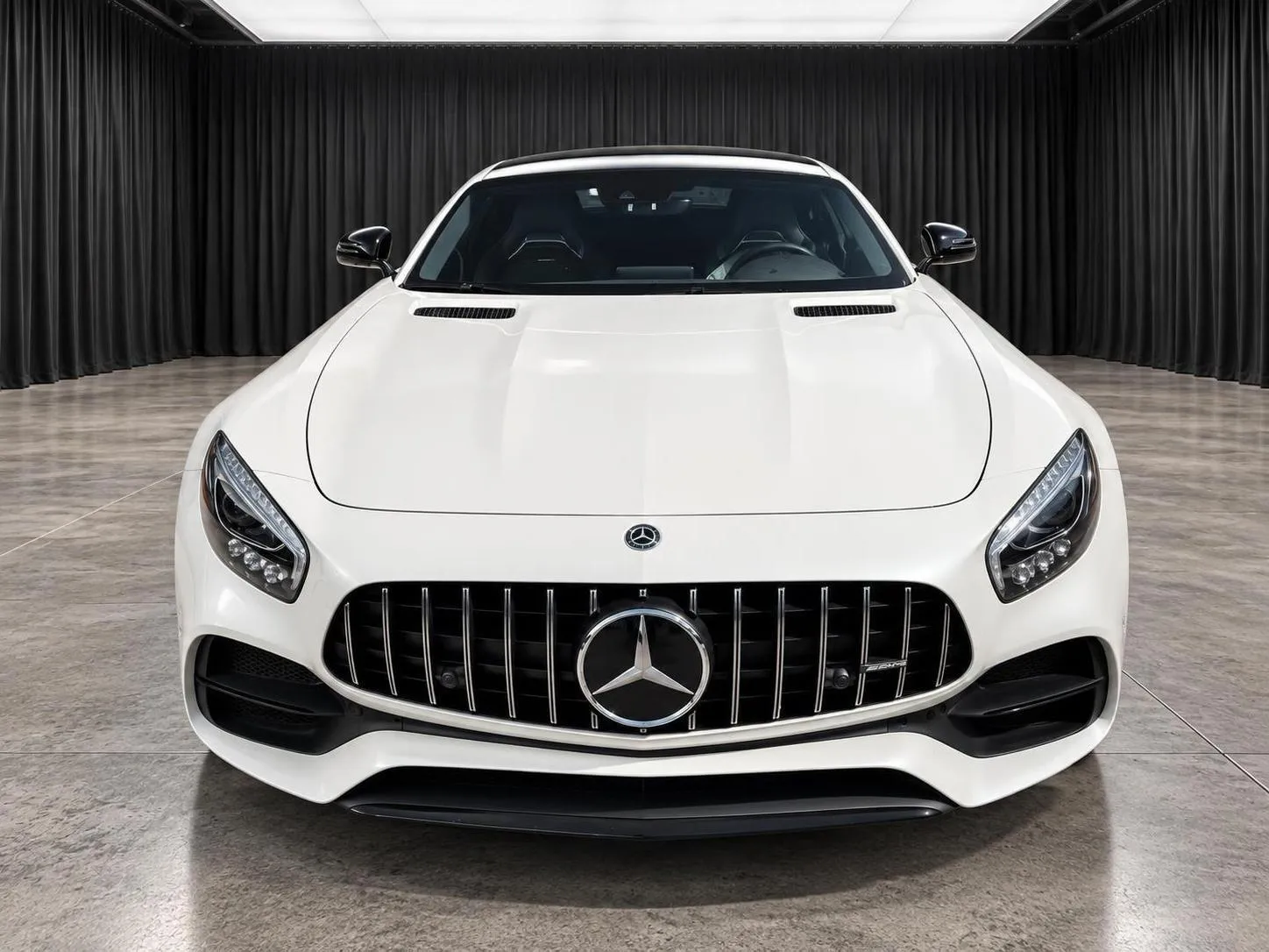 Mercedes-Benz AMG GT photo 10