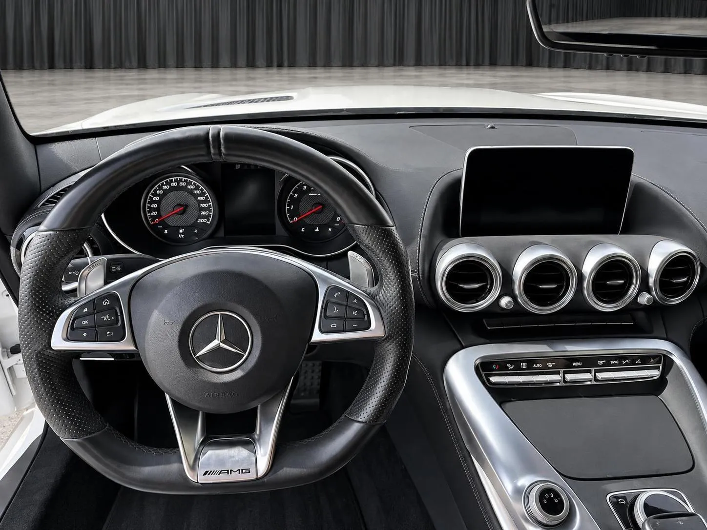 Mercedes-Benz AMG GT photo 16