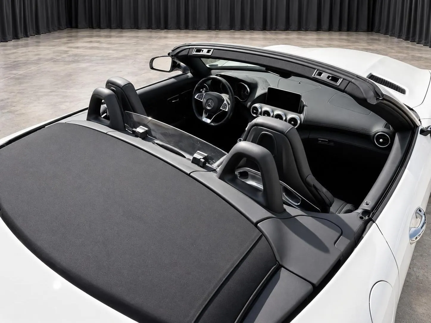 Mercedes-Benz AMG GT photo 30