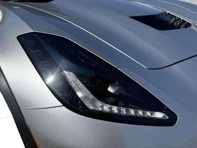 Chevrolet Corvette photo 12