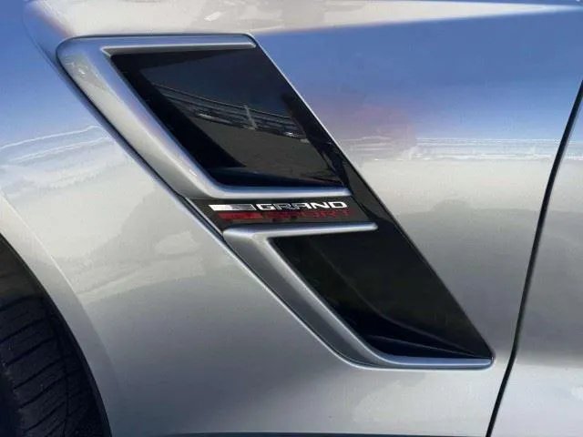 Chevrolet Corvette photo 16