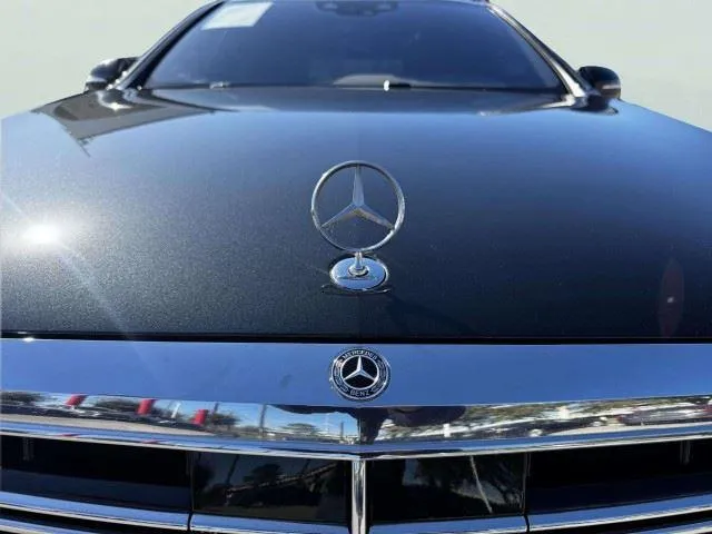 Mercedes-Benz S-Class photo 13