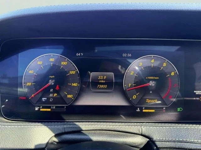Mercedes-Benz S-Class photo 21