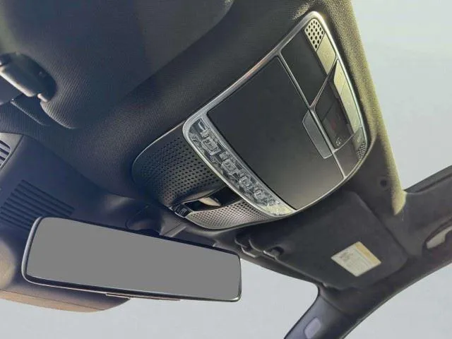 Mercedes-Benz S-Class photo 31