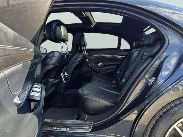 Mercedes-Benz S-Class photo 32