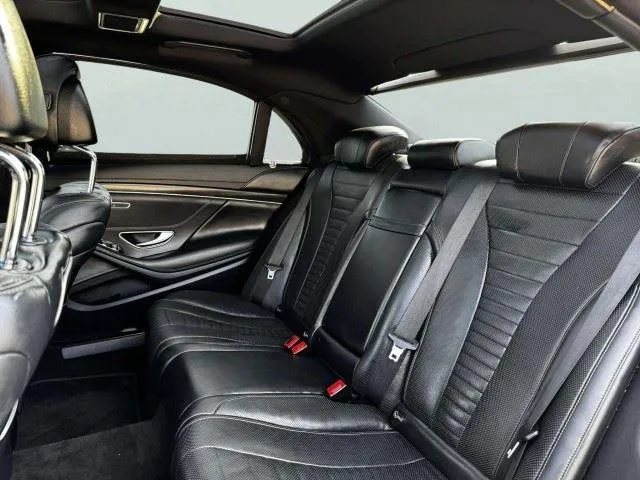 Mercedes-Benz S-Class photo 34