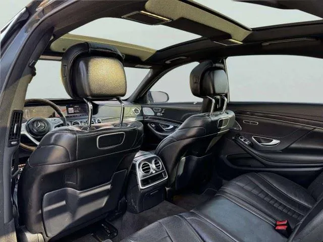 Mercedes-Benz S-Class photo 35