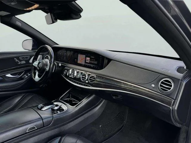 Mercedes-Benz S-Class photo 49
