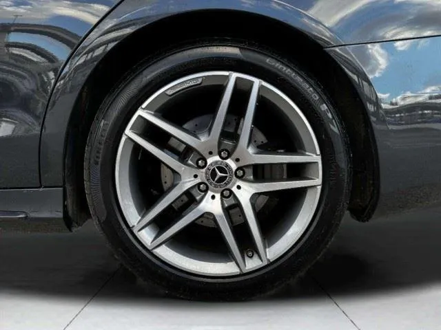 Mercedes-Benz S-Class photo 53