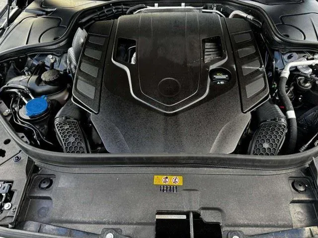 Mercedes-Benz S-Class photo 57