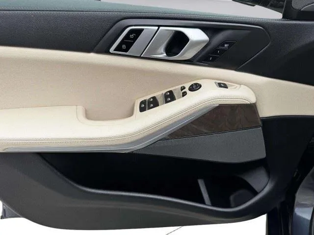 BMW X5 photo 19