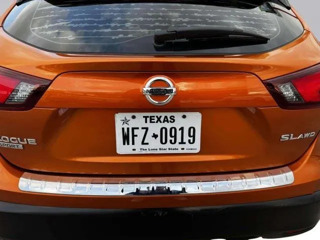 Nissan Rogue Sport photo 17
