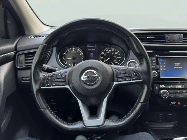 Nissan Rogue Sport photo 28
