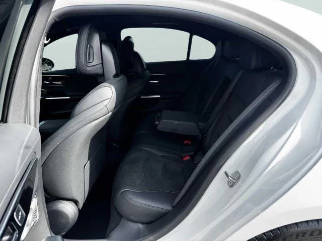 Mercedes-Benz C-Class photo 53
