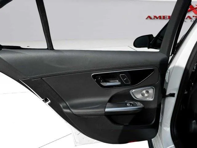 Mercedes-Benz C-Class photo 56