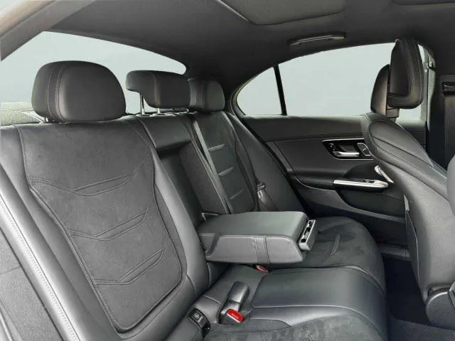Mercedes-Benz C-Class photo 62