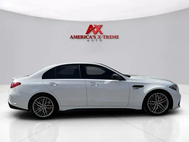 Mercedes-Benz C-Class photo 8