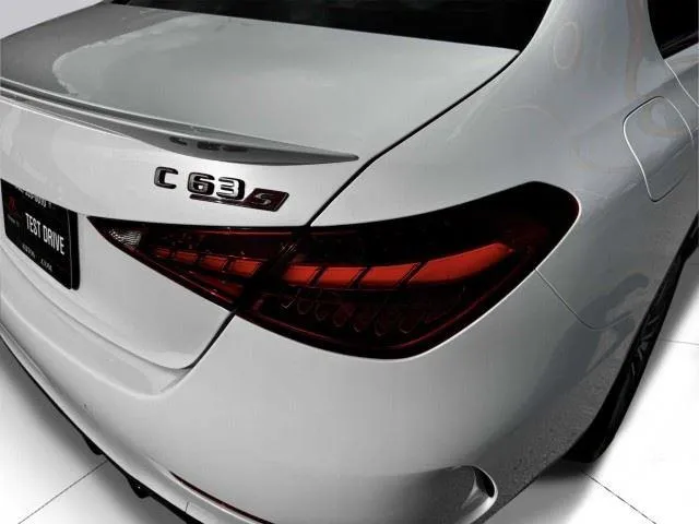 Mercedes-Benz C-Class photo 16