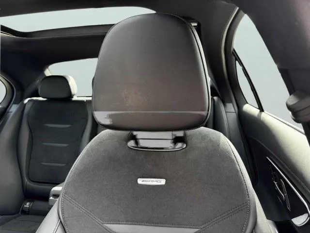 Mercedes-Benz C-Class photo 25