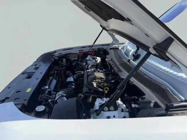 Land Rover Defender photo 61
