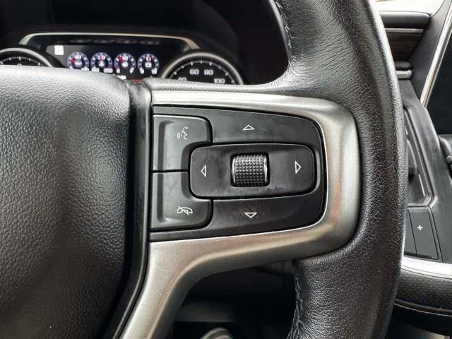 Chevrolet Suburban photo 28