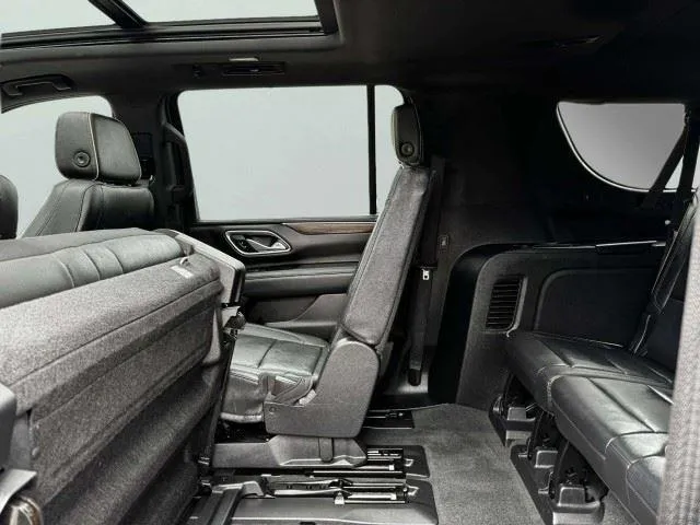 Chevrolet Suburban photo 39