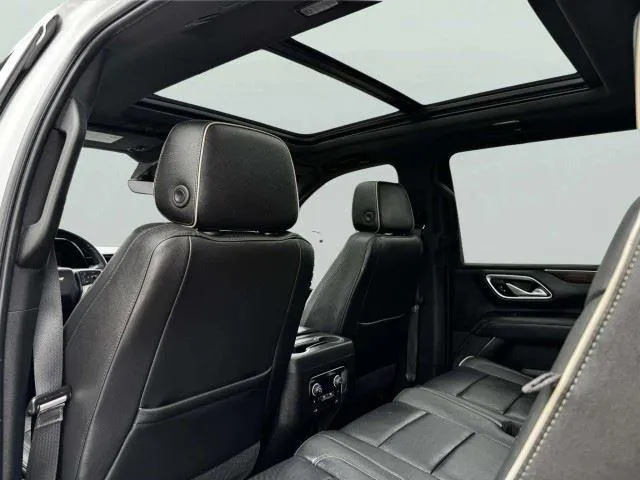 Chevrolet Suburban photo 40
