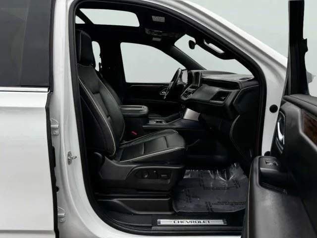 Chevrolet Suburban photo 52