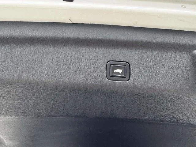 Chevrolet Suburban photo 57