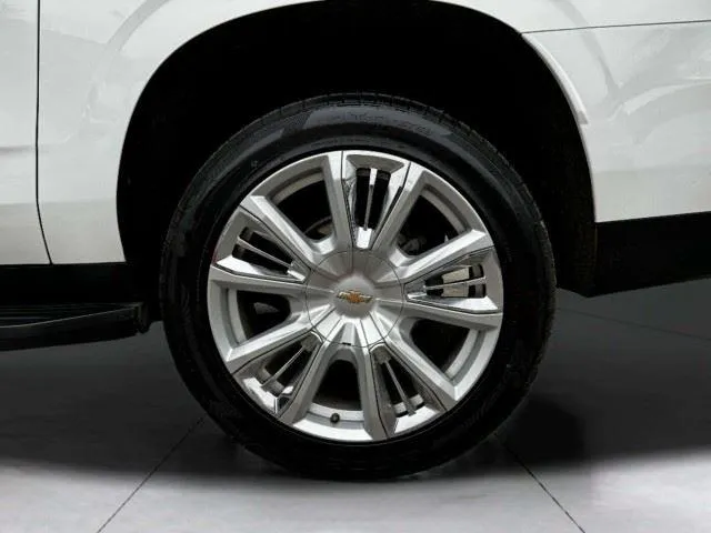 Chevrolet Suburban photo 63