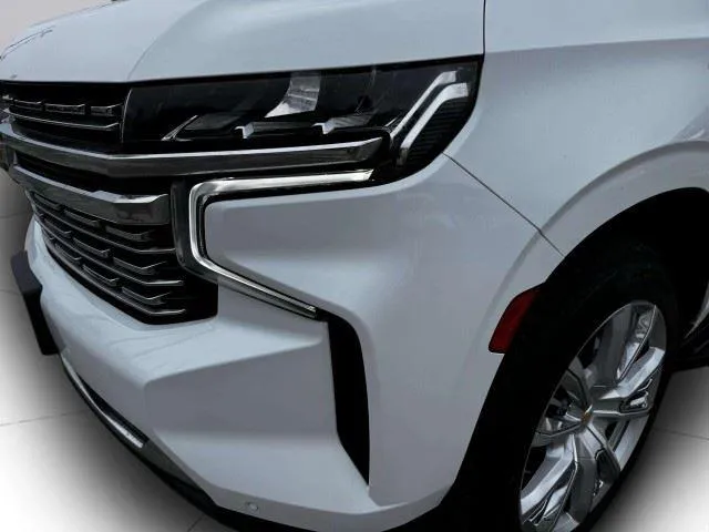 Chevrolet Suburban photo 13