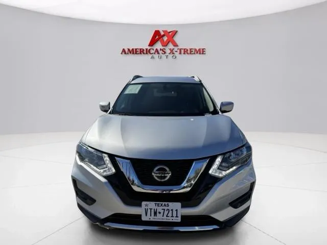 Nissan Rogue photo 9