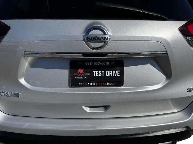 Nissan Rogue photo 17