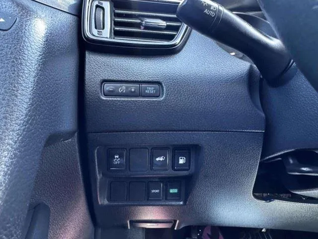 Nissan Rogue photo 22