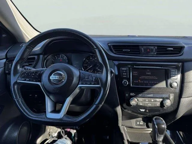 Nissan Rogue photo 29