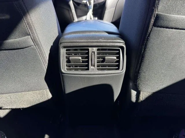 Nissan Rogue photo 36