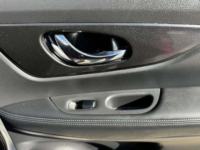 Nissan Rogue photo 42
