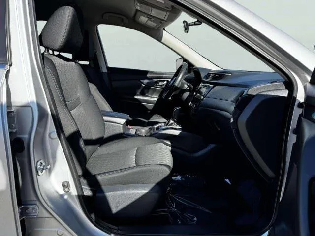 Nissan Rogue photo 45