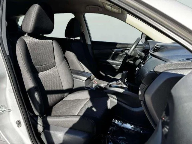 Nissan Rogue photo 47