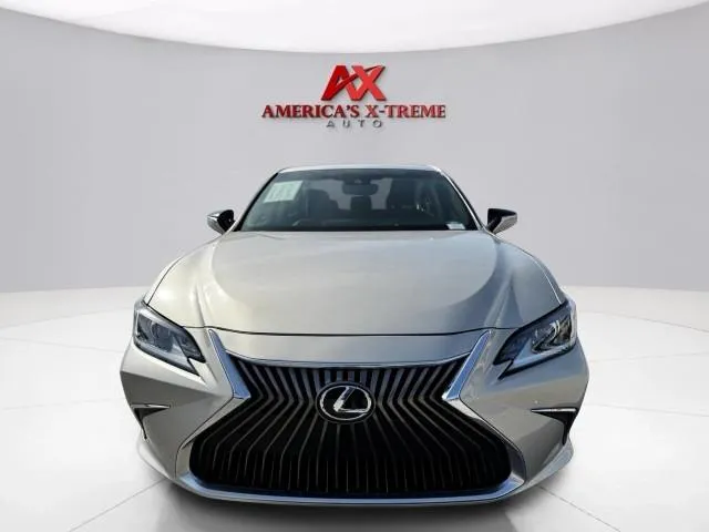 Lexus ES photo 9